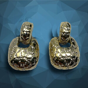 Vintage 1980's Textured Gold Tone Square Doorknocker Leverback Earrings Couture